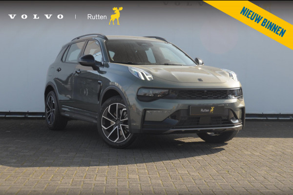 Lynk & Co 01 276PK Automaat Core / Adaptieve cruise control / Stoel - en stuurwielverarming / Parkeersensoren met camera / Apple carplay / Trekhaak / Metallic lak / 19" lichtmetalen velgen