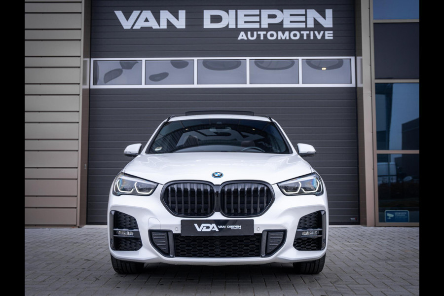 BMW X1 xDrive25e eDrive Edition M-Sport l Panorama l HUD l Trekhaak l Camera