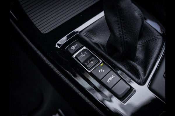 BMW X1 xDrive25e eDrive Edition M-Sport l Panorama l HUD l Trekhaak l Camera