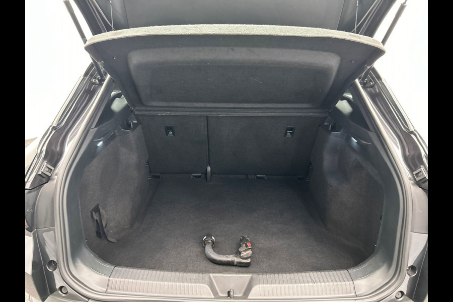 Volkswagen ID.4 Pure 52 kWh | SOH 91 % | Warmtepomp | Trekhaak | Cruise/Control