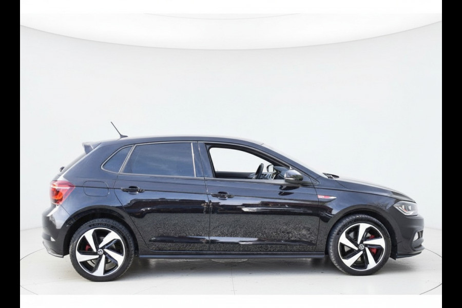 Volkswagen Polo 2.0 TSI GTI TSI 210PK DSG GTI-SPORT IQ-LIGHT/PDC/CARPLAY FABRIEKS GARANTIE ***