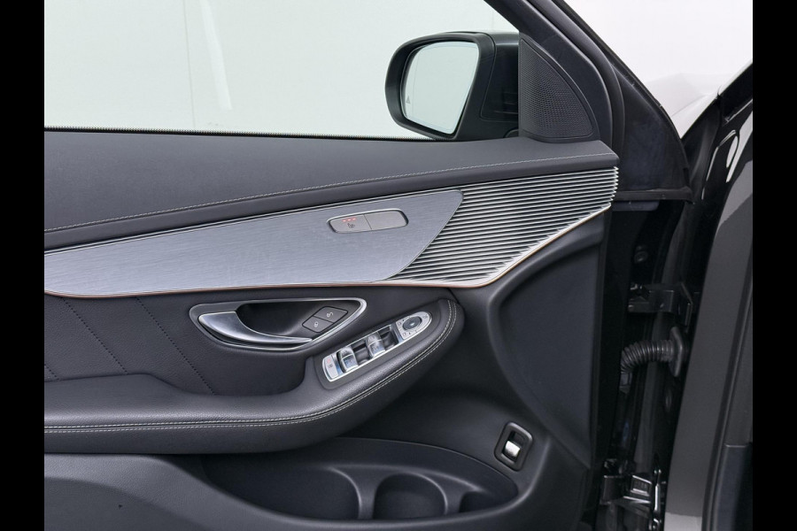 Mercedes-Benz EQC 400 4MATIC Business Solution AMG 80 kWh VAN € 35.900,- VOOR € 31.877,- UW LENTEVOORDEEL € 4.023,-! | SOH 94% | ADAPTIVE CRUISE CONTROL| ELEK. ACHTERKLEP| CAMERA| COMPLETE AUTO|