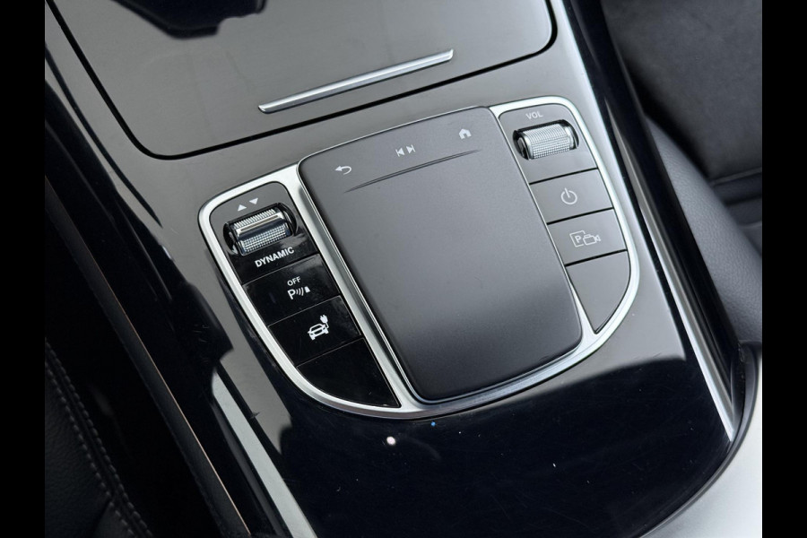 Mercedes-Benz EQC 400 4MATIC Business Solution AMG 80 kWh VAN € 35.900,- VOOR € 31.877,- UW LENTEVOORDEEL € 4.023,-! | SOH 94% | ADAPTIVE CRUISE CONTROL| ELEK. ACHTERKLEP| CAMERA| COMPLETE AUTO|