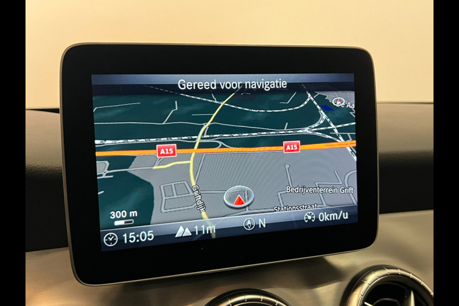 Mercedes-Benz CLA-Klasse Shooting Brake 180 / AMG / Night / Pano / NL-auto