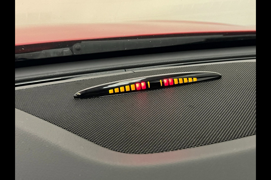 Mercedes-Benz CLA-Klasse Shooting Brake 180 / AMG / Night / Pano / NL-auto