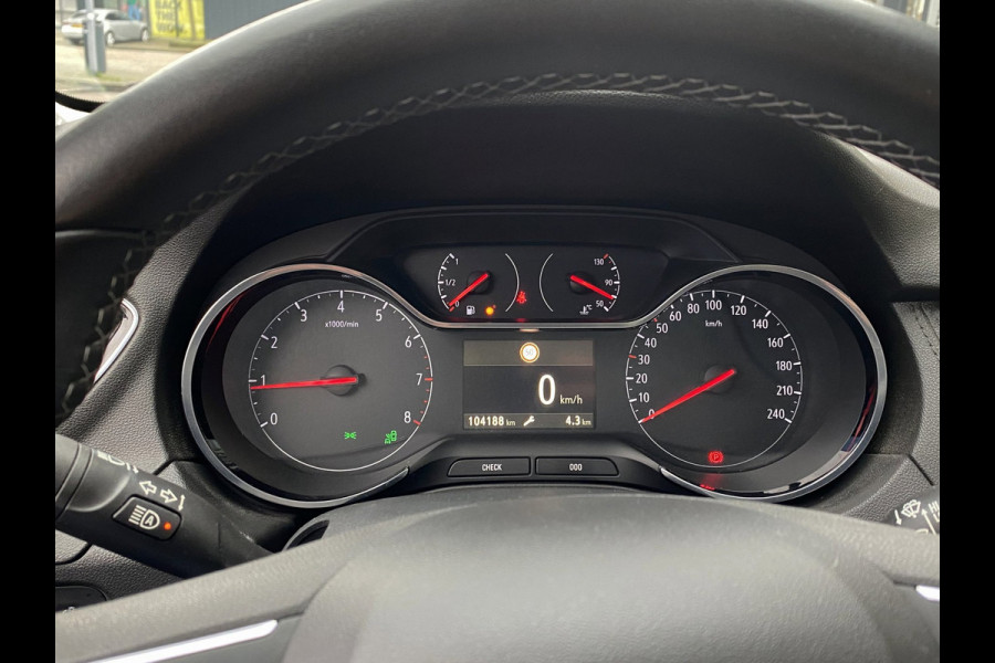 Opel Grandland X 1.2 Turbo Innovation - Panorama dak I Navigatie/Apple CarPlay I Airco I LED I PDC I Sport velgen I Dealer onderh.