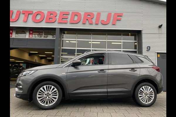 Opel Grandland X 1.2 Turbo Innovation - Panorama dak I Navigatie/Apple CarPlay I Airco I LED I PDC I Sport velgen I Dealer onderh.
