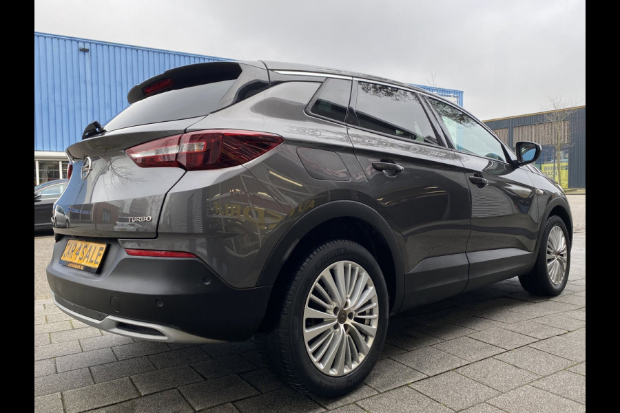 Opel Grandland X 1.2 Turbo Innovation - Panorama dak I Navigatie/Apple CarPlay I Airco I LED I PDC I Sport velgen I Dealer onderh.