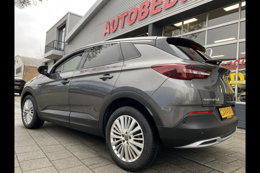 Opel Grandland X 1.2 Turbo Innovation - Panorama dak I Navigatie/Apple CarPlay I Airco I LED I PDC I Sport velgen I Dealer onderh.