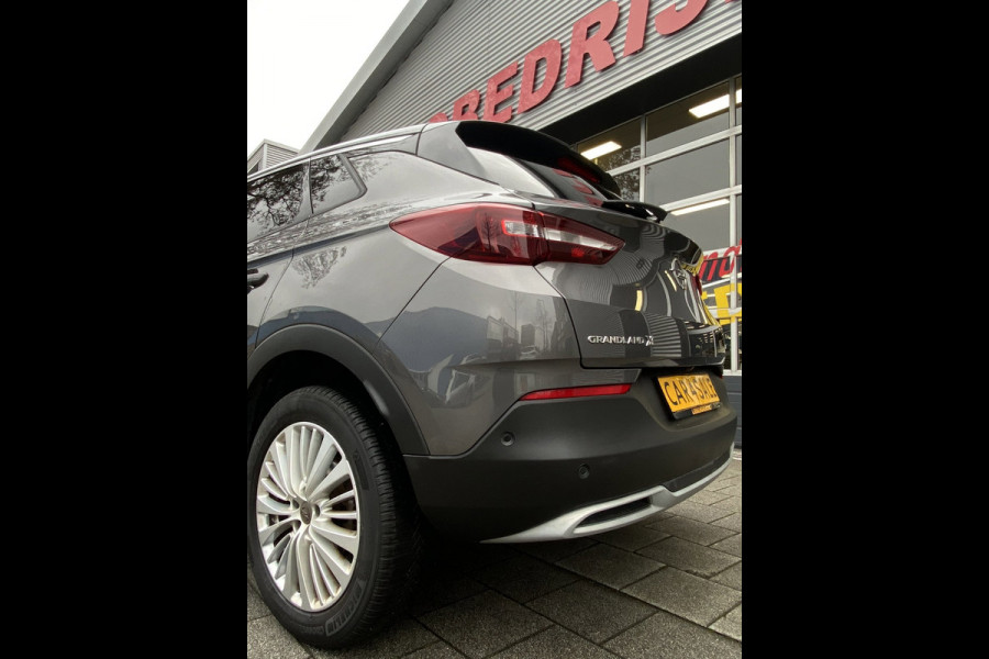 Opel Grandland X 1.2 Turbo Innovation - Panorama dak I Navigatie/Apple CarPlay I Airco I LED I PDC I Sport velgen I Dealer onderh.