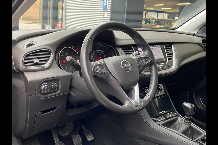 Opel Grandland X 1.2 Turbo Innovation - Panorama dak I Navigatie/Apple CarPlay I Airco I LED I PDC I Sport velgen I Dealer onderh.