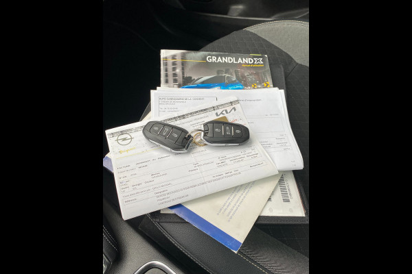 Opel Grandland X 1.2 Turbo Innovation - Panorama dak I Navigatie/Apple CarPlay I Airco I LED I PDC I Sport velgen I Dealer onderh.