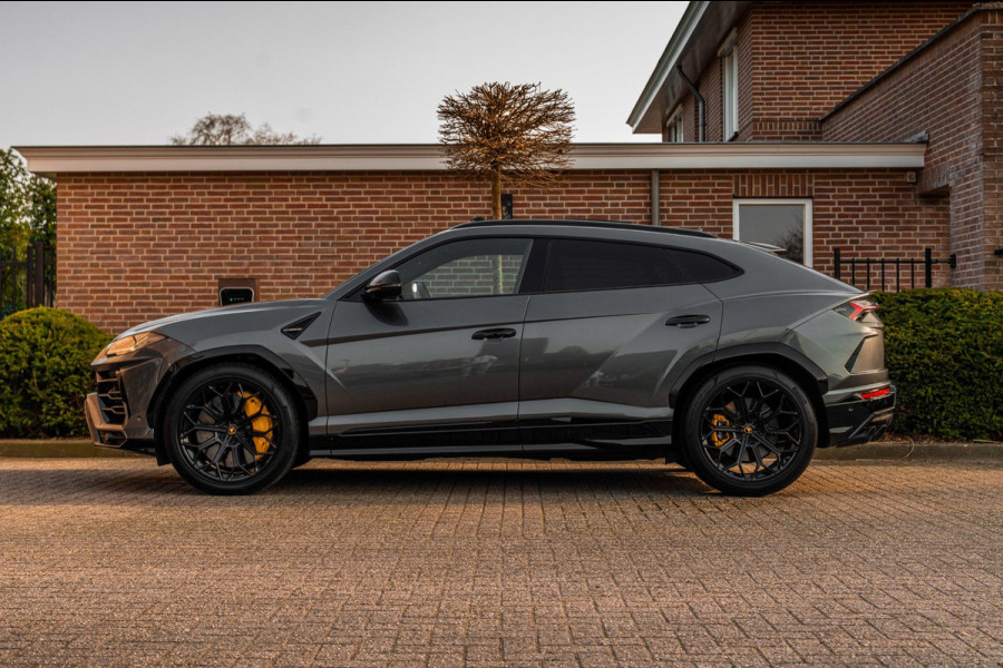 Lamborghini Urus 4.0 V8 650 PK Pano Keramisch B&O Advanced Massage Luchtvering 360 Camera ACC 22''