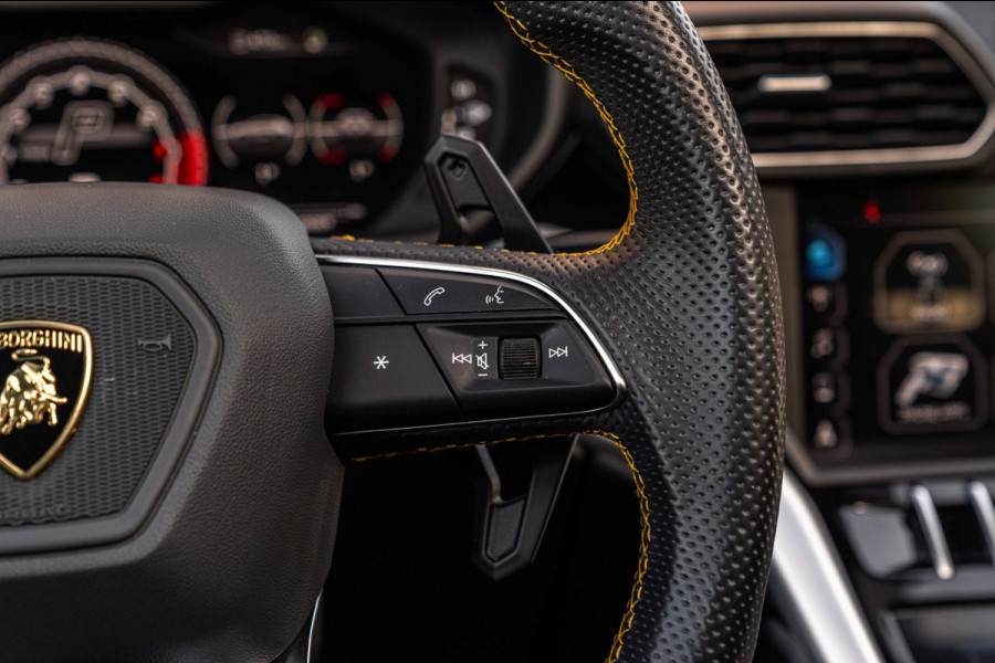Lamborghini Urus 4.0 V8 650 PK Pano Keramisch B&O Advanced Massage Luchtvering 360 Camera ACC 22''