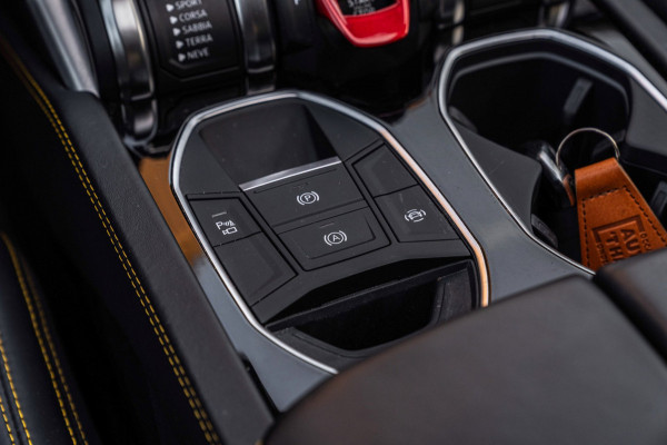 Lamborghini Urus 4.0 V8 650 PK Pano Keramisch B&O Advanced Massage Luchtvering 360 Camera ACC 22''