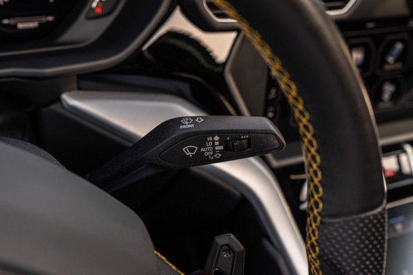 Lamborghini Urus 4.0 V8 650 PK Pano Keramisch B&O Advanced Massage Luchtvering 360 Camera ACC 22''