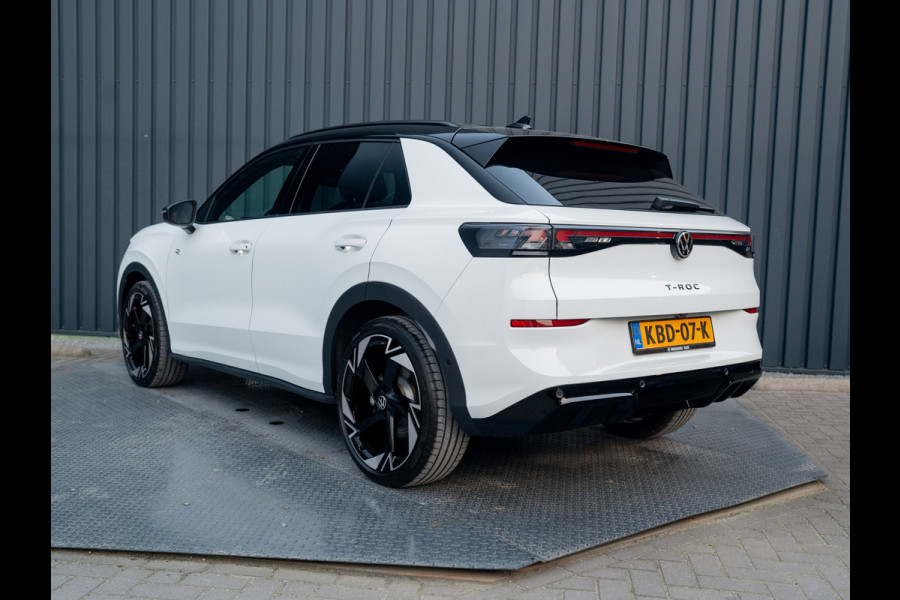 Volkswagen T-Roc 1.5 eTsi R-Line First Edition | Black Style | 360 Camera | Head Up | Elk. A-klep | IQ Light | Prijs Rijklaar!!