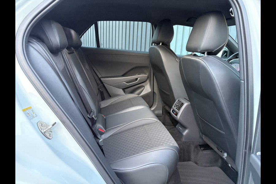 Volkswagen T-Roc 1.5 eTsi R-Line First Edition | Black Style | 360 Camera | Head Up | Elk. A-klep | IQ Light | Prijs Rijklaar!!