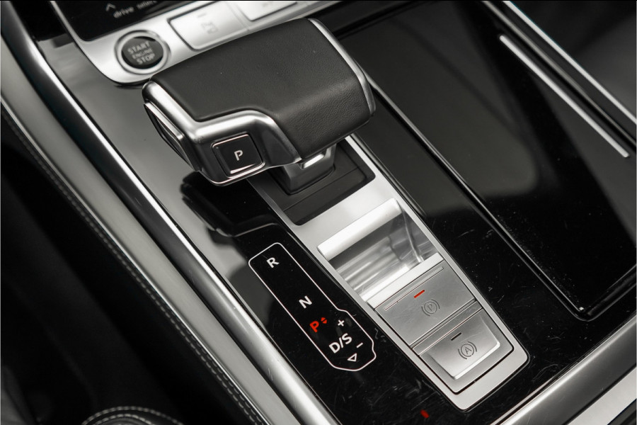 Audi Q8 55 TFSI e Quattro Pro Line S Pano Luchtvering ACC B&O 23"