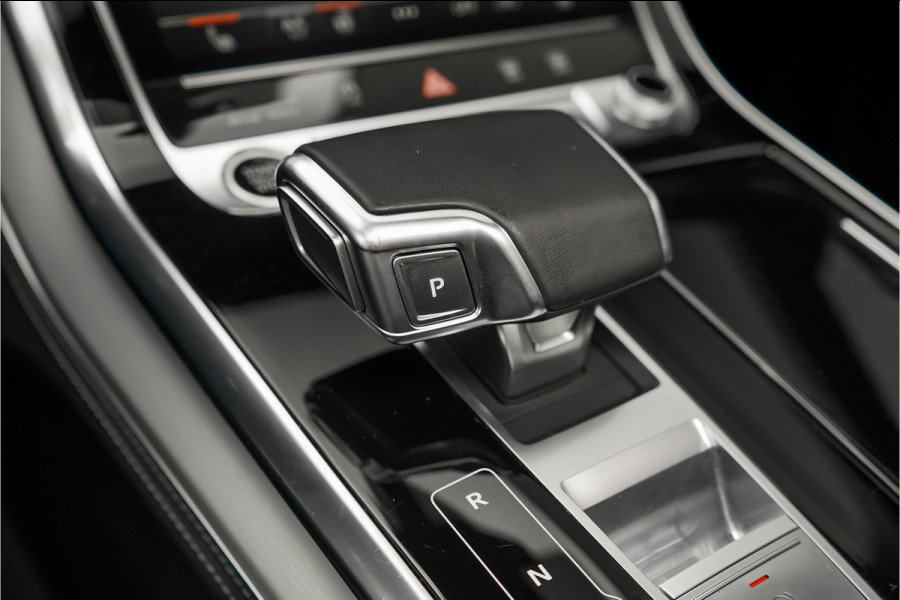 Audi Q8 55 TFSI e Quattro Pro Line S Pano Luchtvering ACC B&O 23"
