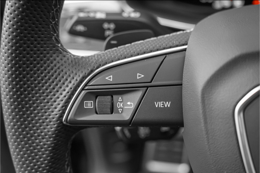 Audi Q8 55 TFSI e Quattro Pro Line S Pano Luchtvering ACC B&O 23"