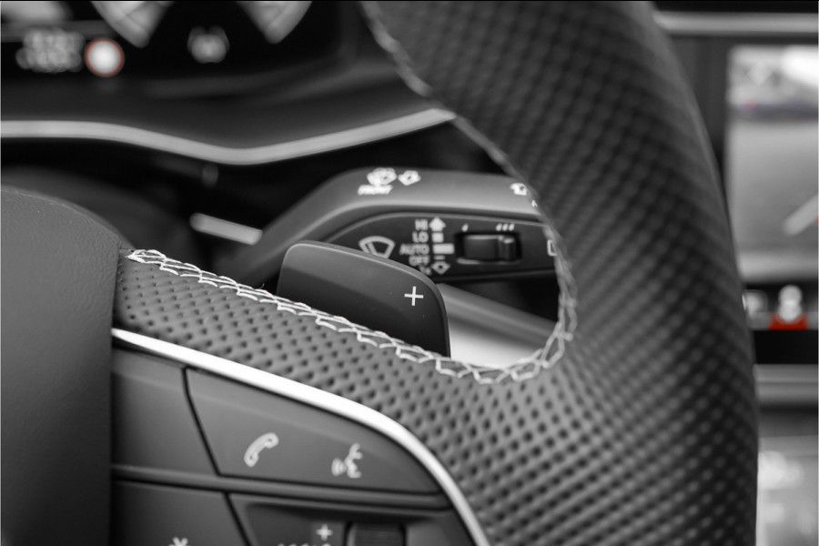 Audi Q8 55 TFSI e Quattro Pro Line S Pano Luchtvering ACC B&O 23"