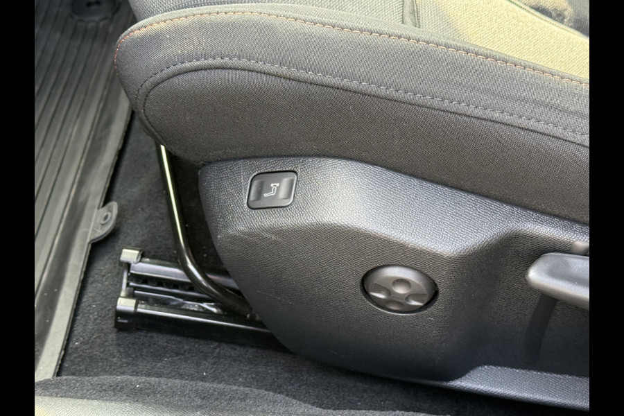 Peugeot 508 SW BWJ 2021 | 1.2T 131PK AUTOMAAT | TREKAAK | 360 CAMERA | AGR | CLIMA | NAVI | PRIVACY GLASS | LMV | PDC 2X | CRUISE |