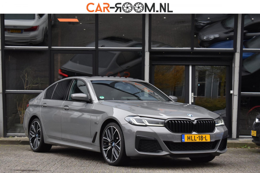 BMW 5 Serie 530e M-Sport Lane Pano Camera 20" HK