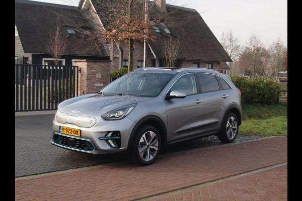 Kia e-Niro DynamicPlusLine 64 kWh | SOH 100% | Fase 3 | Panoramadak | Camera | Apple Carplay | Cruise Control