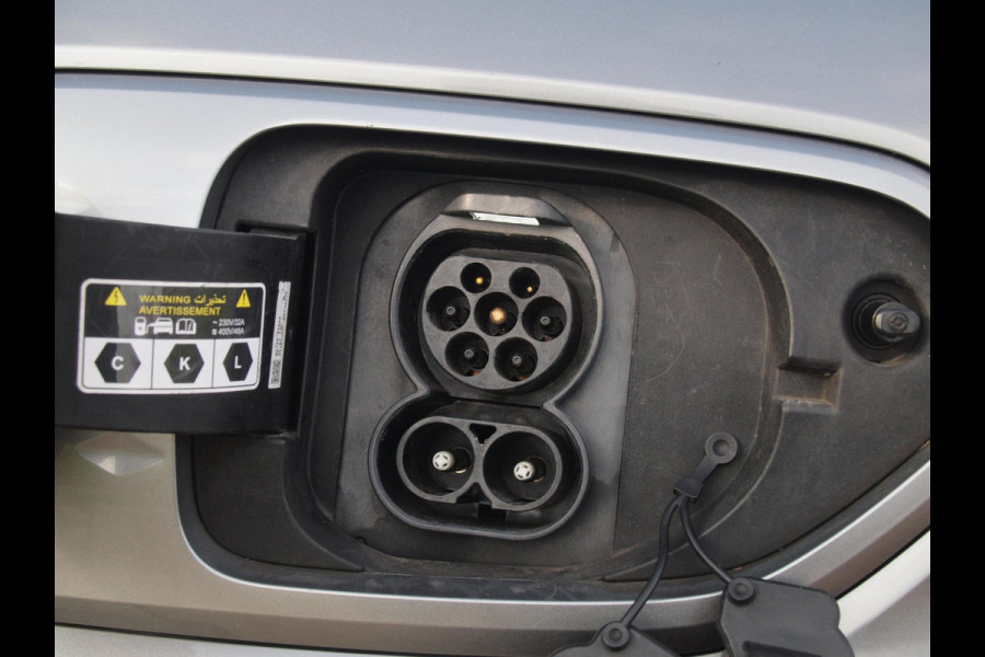 Kia e-Niro DynamicPlusLine 64 kWh | SOH 100% | Fase 3 | Panoramadak | Camera | Apple Carplay | Cruise Control