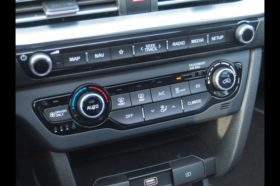 Kia e-Niro DynamicPlusLine 64 kWh | SOH 100% | Fase 3 | Panoramadak | Camera | Apple Carplay | Cruise Control