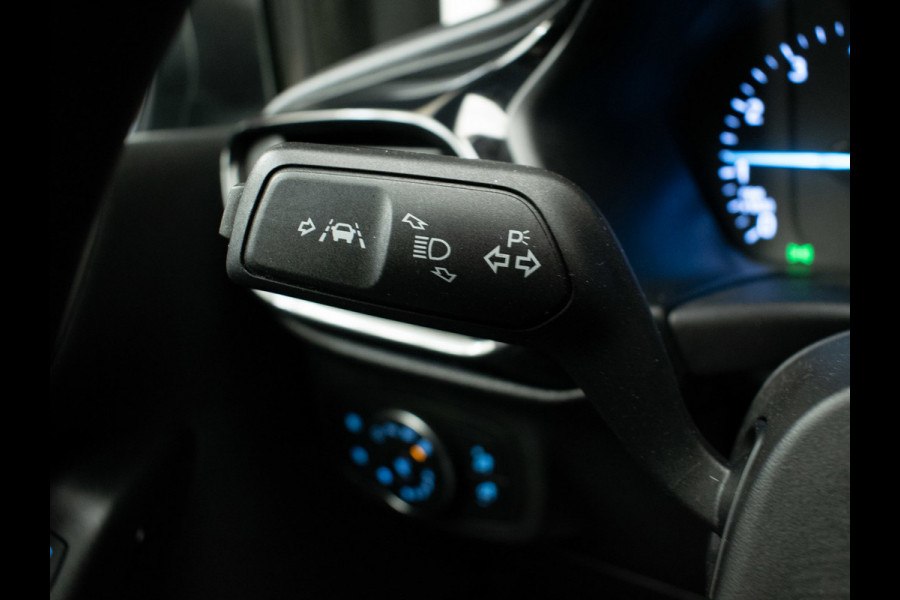 Ford Fiesta 1.1 Sport (APPLE CARPLAY,NAVI,PDC,CRUISE,ELEKTRISCH PAKKET,SPORTSTOELEN,LM VELGEN,NETTE STAAT)