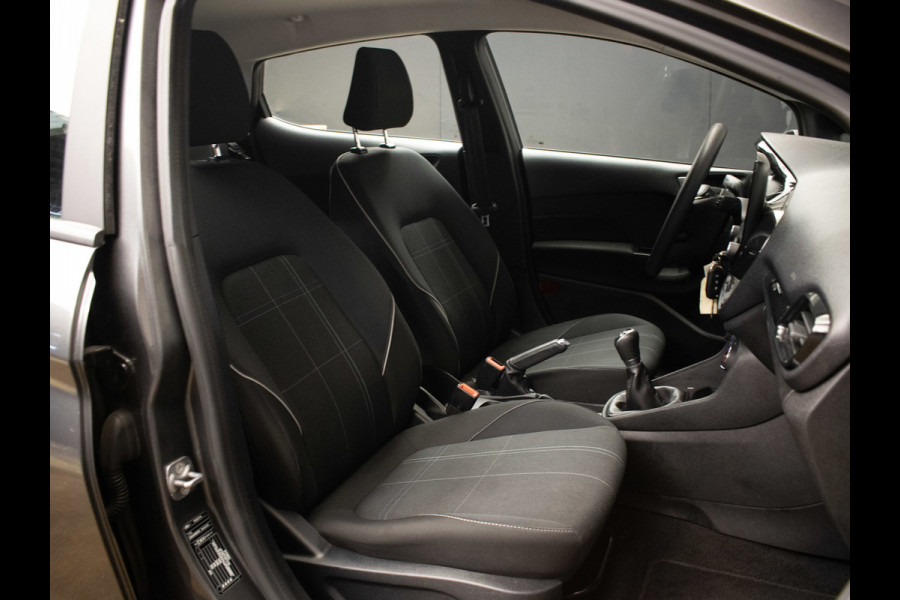 Ford Fiesta 1.1 Sport (APPLE CARPLAY,NAVI,PDC,CRUISE,ELEKTRISCH PAKKET,SPORTSTOELEN,LM VELGEN,NETTE STAAT)