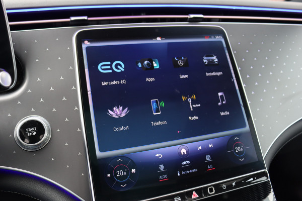 Mercedes-Benz EQE SUV 350 4MATIC AMG Line 91 kWh | Distronic+ | Panoramadak | Memory | Burmester | Digital Light | Surround Camera | 22kW | Warmtepomp | Keyless Go |