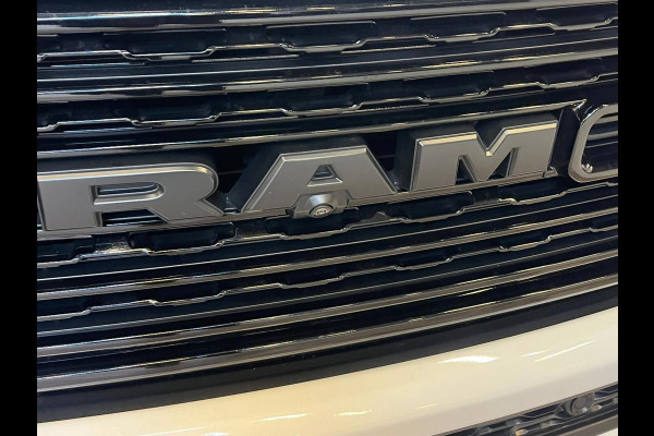 Dodge Ram 1500 5.7 V8 4x4 Crew Cab Limited|PANO|HUD|LUCHTVERING|HK|VOL!!!