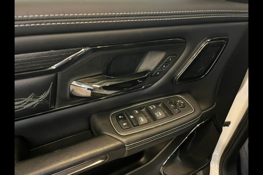 Dodge Ram 1500 5.7 V8 4x4 Crew Cab Limited|PANO|HUD|LUCHTVERING|HK|VOL!!!