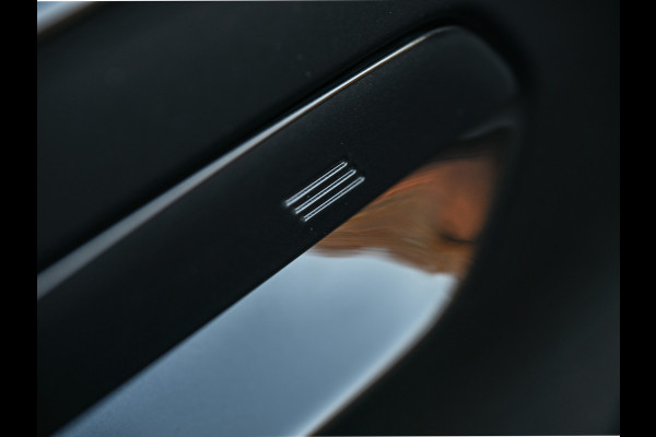 BMW 5 Serie Touring 530e Xdrive 300pk M Sport | Shadowline | Comfort access | Bowers&Wilkins | Iconic grill | Active cruise | 360 camera | Ambiance | El. trekhaak