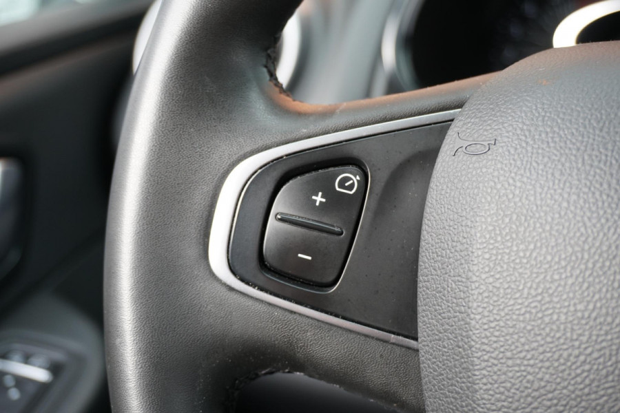 Renault Clio Estate 0.9 TCe Limited + NAVI / SENOREN / BLUETOOTH