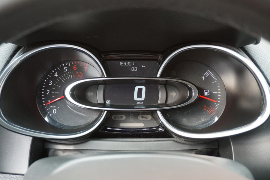 Renault Clio Estate 0.9 TCe Limited + NAVI / SENOREN / BLUETOOTH