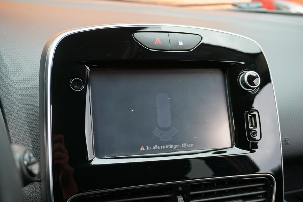 Renault Clio Estate 0.9 TCe Limited + NAVI / SENOREN / BLUETOOTH