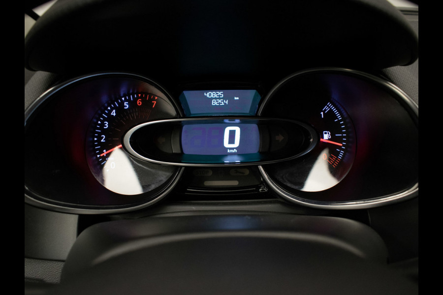 Renault Clio 0.9 TCe Zen Sport (NAVI,PDC,CRUISE,BLUETOOTH,LED,ELEKTRISCH PAKKET,SPORTSTOELEN,NETTE STAAT)