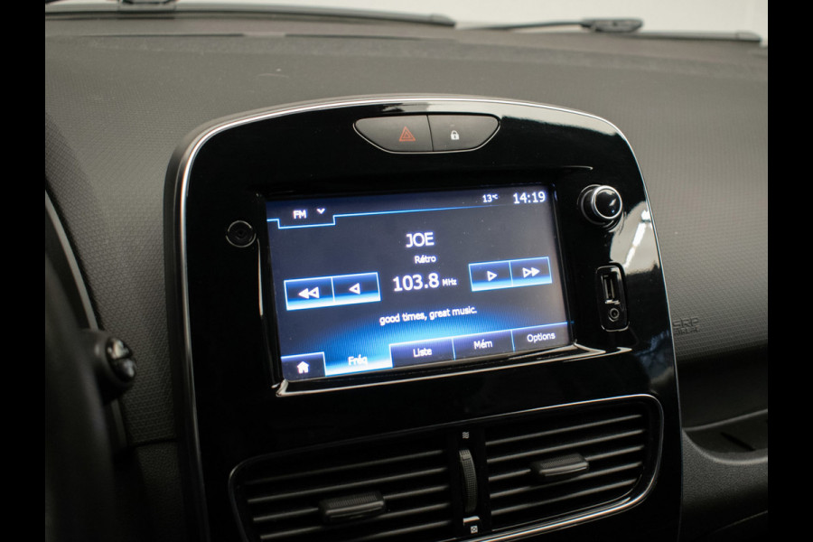 Renault Clio 0.9 TCe Zen Sport (NAVI,PDC,CRUISE,BLUETOOTH,LED,ELEKTRISCH PAKKET,SPORTSTOELEN,NETTE STAAT)