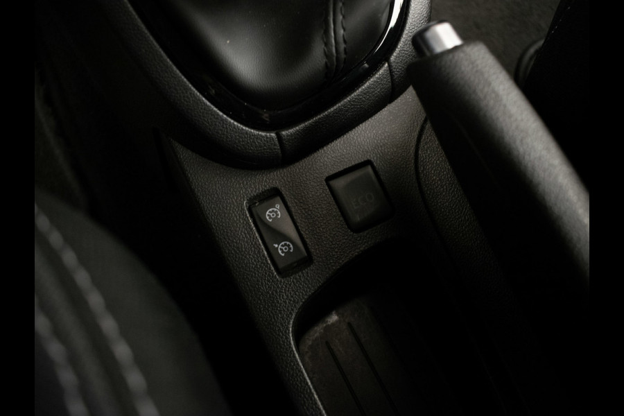 Renault Clio 0.9 TCe Zen Sport (NAVI,PDC,CRUISE,BLUETOOTH,LED,ELEKTRISCH PAKKET,SPORTSTOELEN,NETTE STAAT)