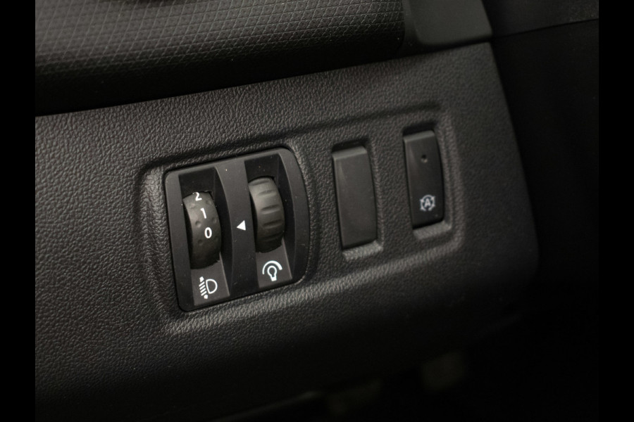 Renault Clio 0.9 TCe Zen Sport (NAVI,PDC,CRUISE,BLUETOOTH,LED,ELEKTRISCH PAKKET,SPORTSTOELEN,NETTE STAAT)