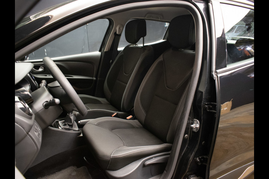 Renault Clio 0.9 TCe Zen Sport (NAVI,PDC,CRUISE,BLUETOOTH,LED,ELEKTRISCH PAKKET,SPORTSTOELEN,NETTE STAAT)
