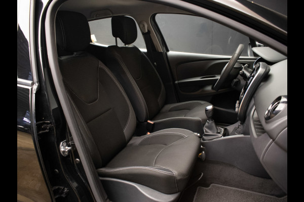 Renault Clio 0.9 TCe Zen Sport (NAVI,PDC,CRUISE,BLUETOOTH,LED,ELEKTRISCH PAKKET,SPORTSTOELEN,NETTE STAAT)