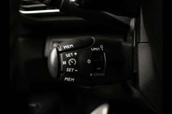 Peugeot 5008 1.2 PureTech Crossway Sport (PANORAMADAK,APPLE CARPLAY,NAVI,CAMERA,360 VIEW,GETINT,CLIMATE,SPORTSTOELEN,LM VELGEN)