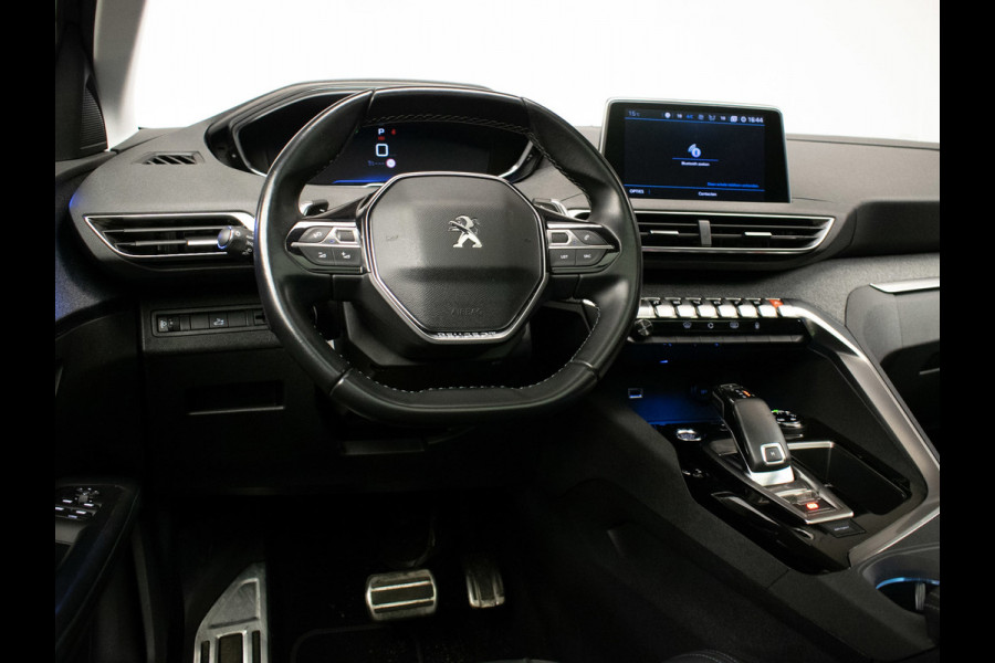 Peugeot 5008 1.2 PureTech Crossway Sport (PANORAMADAK,APPLE CARPLAY,NAVI,CAMERA,360 VIEW,GETINT,CLIMATE,SPORTSTOELEN,LM VELGEN)