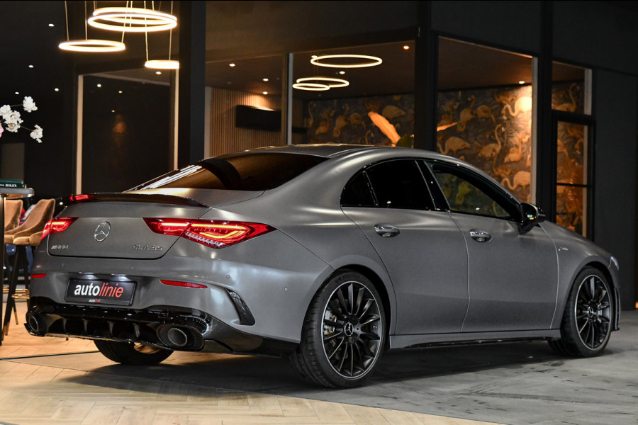Mercedes-Benz CLA-Klasse AMG 35 4MATIC Aero. Schaal, Perf Stuur, Burm, Keyless, Camera, CarPlay, Sfeer!