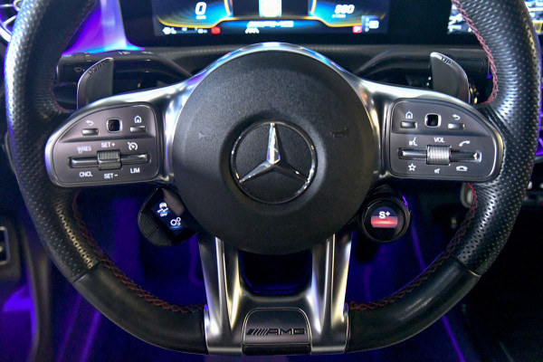 Mercedes-Benz CLA-Klasse AMG 35 4MATIC Aero. Schaal, Perf Stuur, Burm, Keyless, Camera, CarPlay, Sfeer!